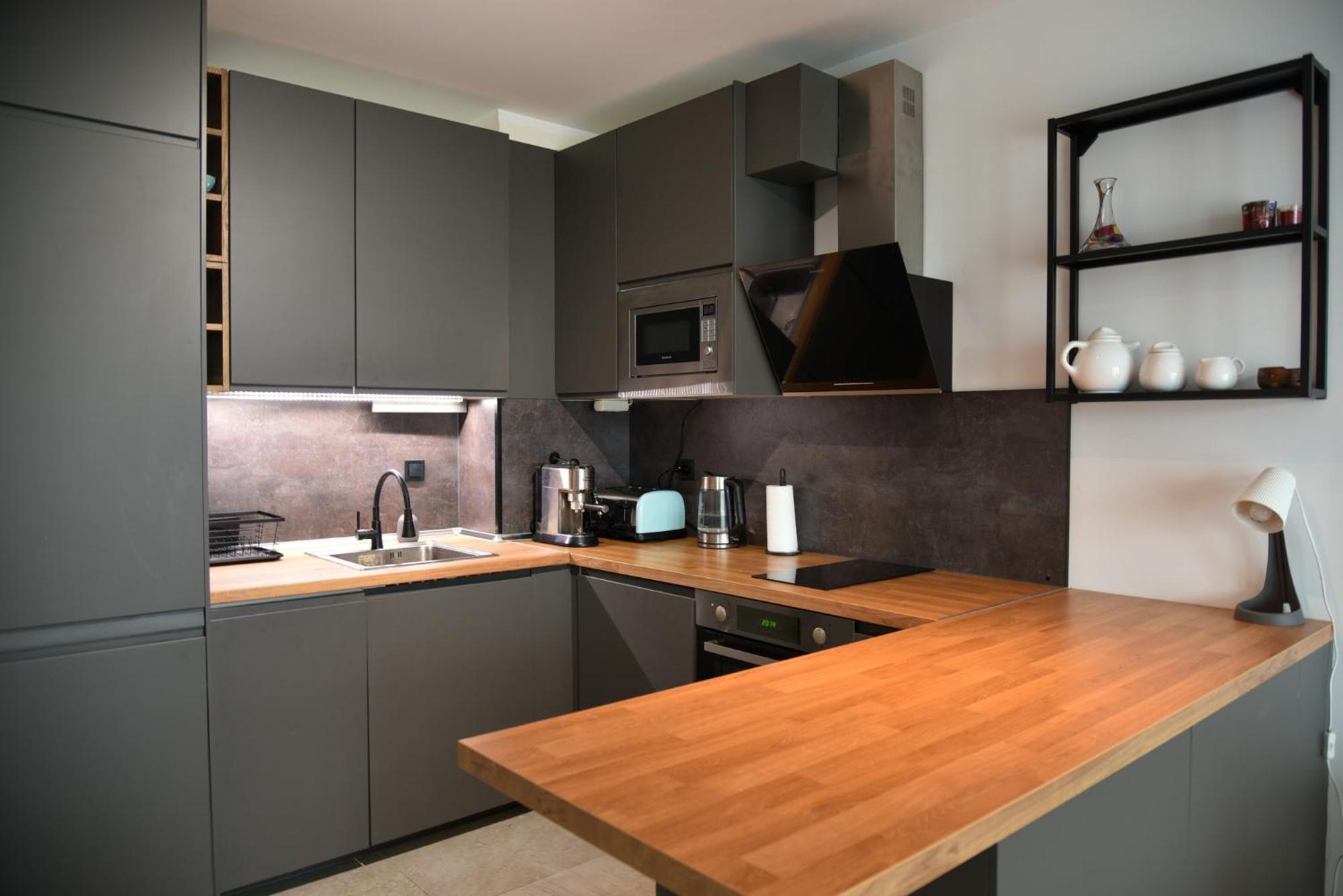 Sunlit Elegance Escape Apartment Warna Exterior foto