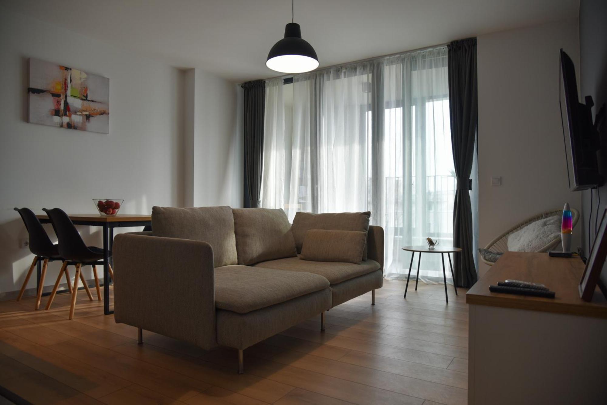 Sunlit Elegance Escape Apartment Warna Exterior foto