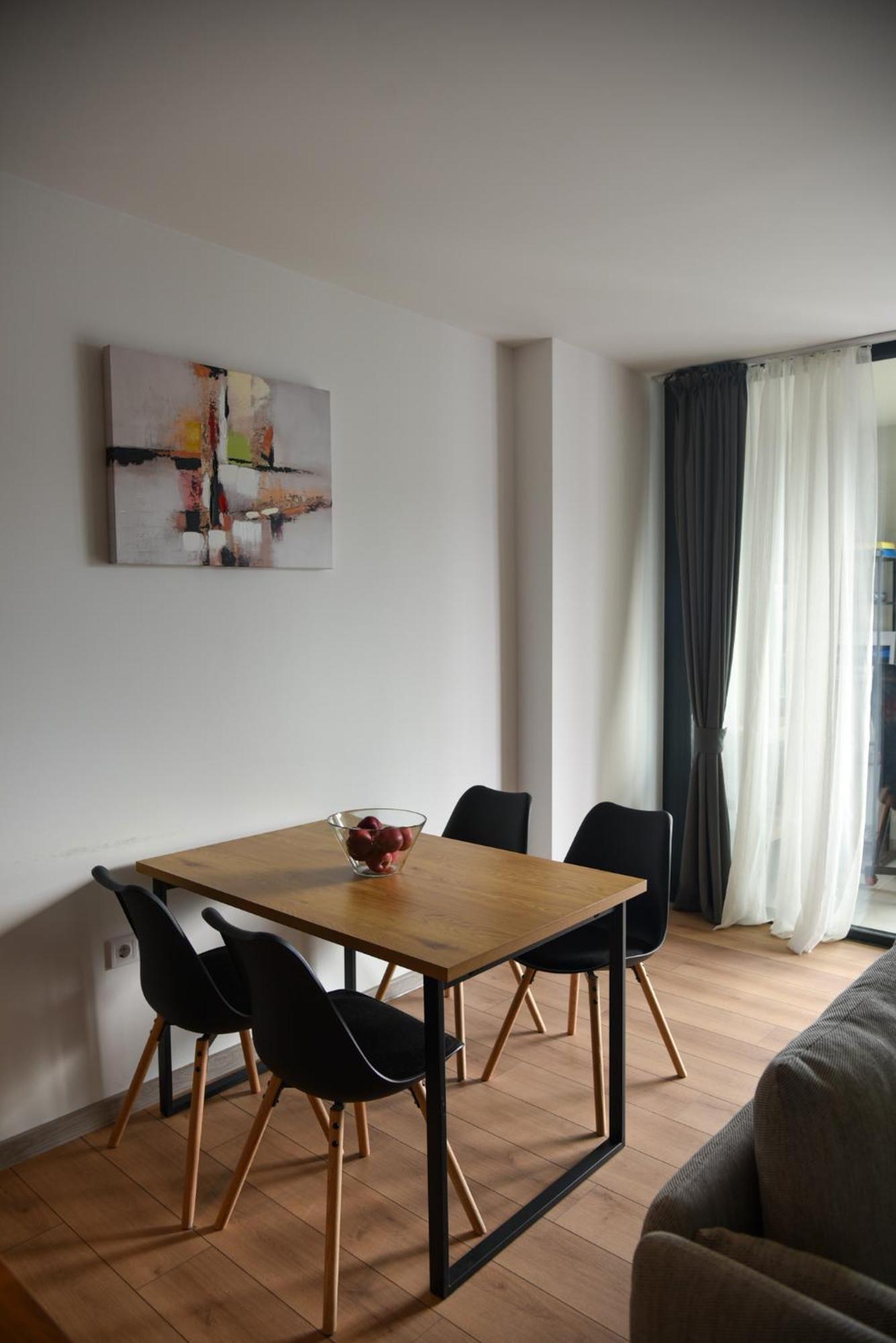 Sunlit Elegance Escape Apartment Warna Exterior foto